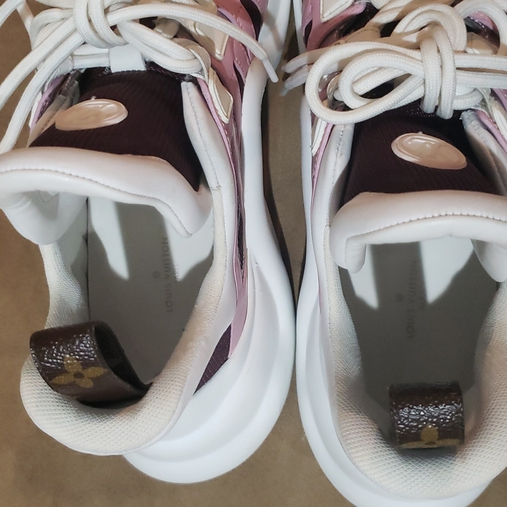 Authentic Archlight Louis Vuitton sneakers burgandy and pink (with dust bags) - Picture 5 of 11